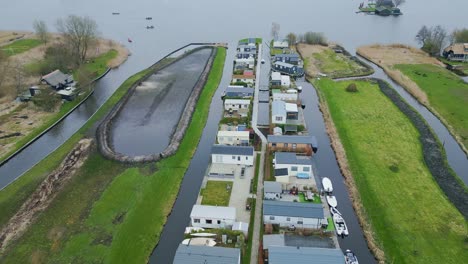 Giethoorn-Village---Venedig-Der-Niederlande