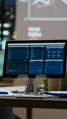 vertical video empty space in a multinational company showcases data insights late at night