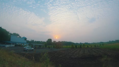 Hermoso-Lapso-De-Tiempo-De-La-Puesta-De-Sol-En-El-Bosque-De-Gir-Gujarat,-India-I-Hermoso-Lapso-De-Tiempo-De-La-Puesta-De-Sol-Almacen-De-Video