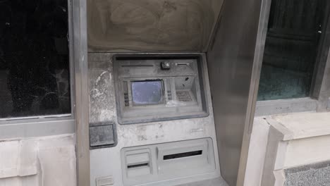 Abandoned-ATM,-dirty-and-non-working