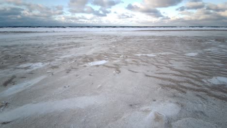 Close-up-of-Blizzard-on-Beach-During-a-Winter-Storm