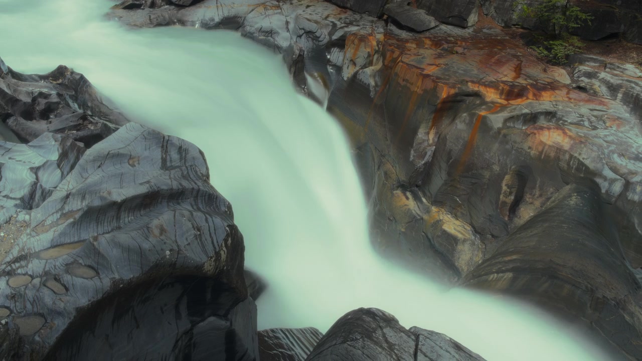 Acque turchesi delle Cascate Numa