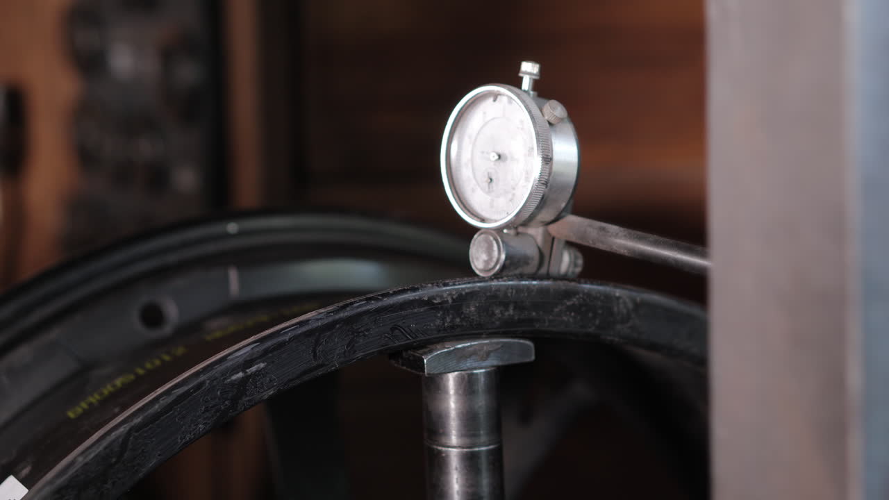 바 정렬 검사 (dial gauge)