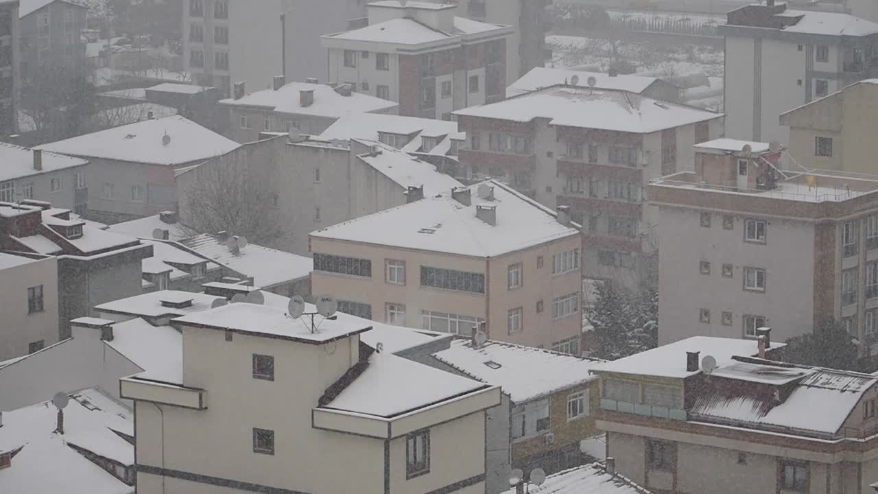 눈 인 도시 풍경