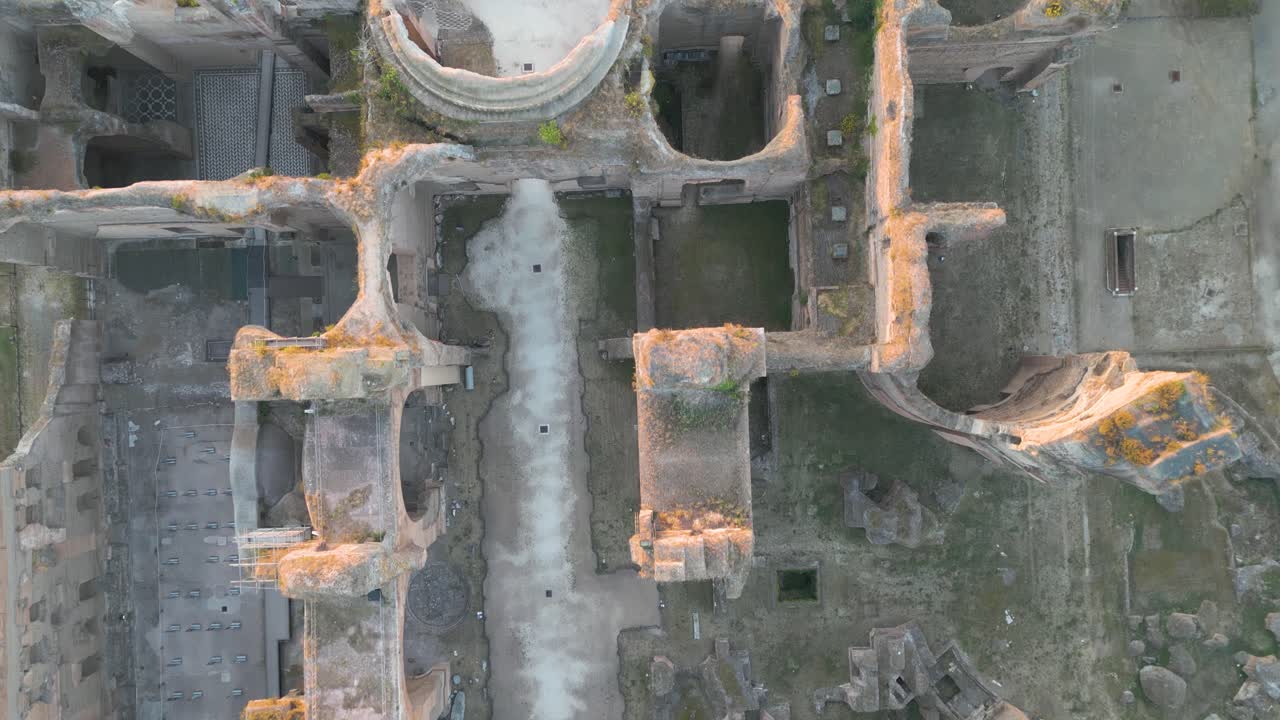 воздушный вид сверху вниз