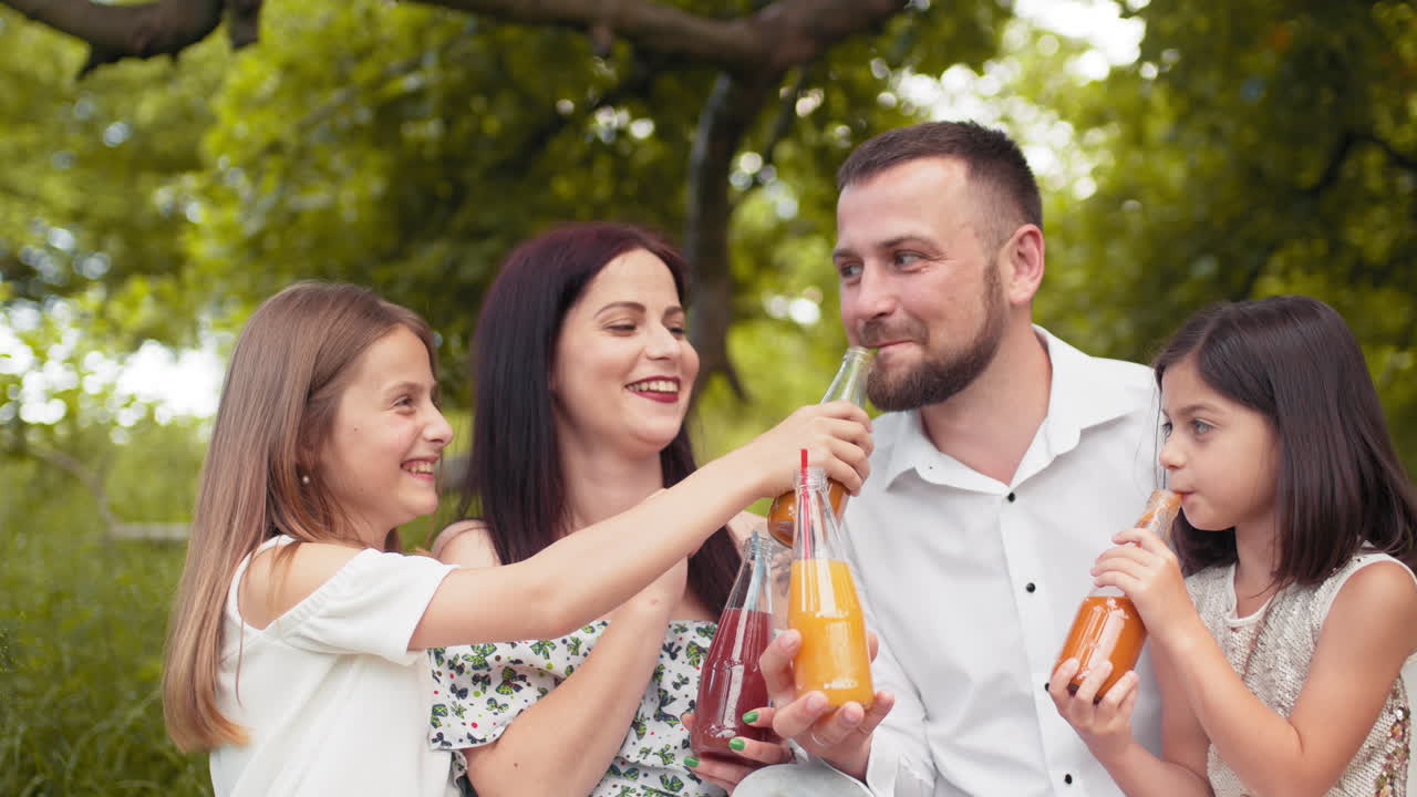 picnic familiar en el parque