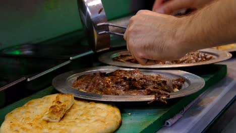 Türkisches-Kebab-Iskender-Essen