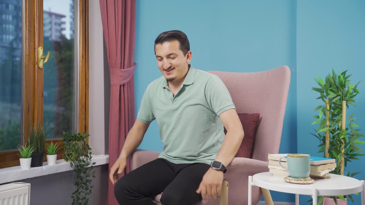 흥분한 느낌의 남자의 초상화.