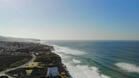 El-Clip-Muestra-La-Maravilla-Natural-De-Este-Paraíso-Costero,-Con-Vistas-Panorámicas-Y-Calidad-Cinematográfica