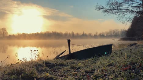 Autumn-frosty-morning