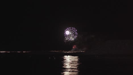 Feuerwerk-In-Grande-Motte,-Frankreich