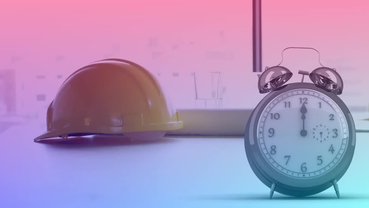 анимация часов, движущихся над шлемом и рулоном, лежащим на столе