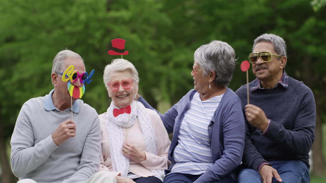 날이 회색이 되면 밖으로 나가서 놀아라