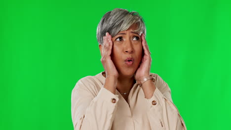 Green-screen,-anxiety-and-senior-woman