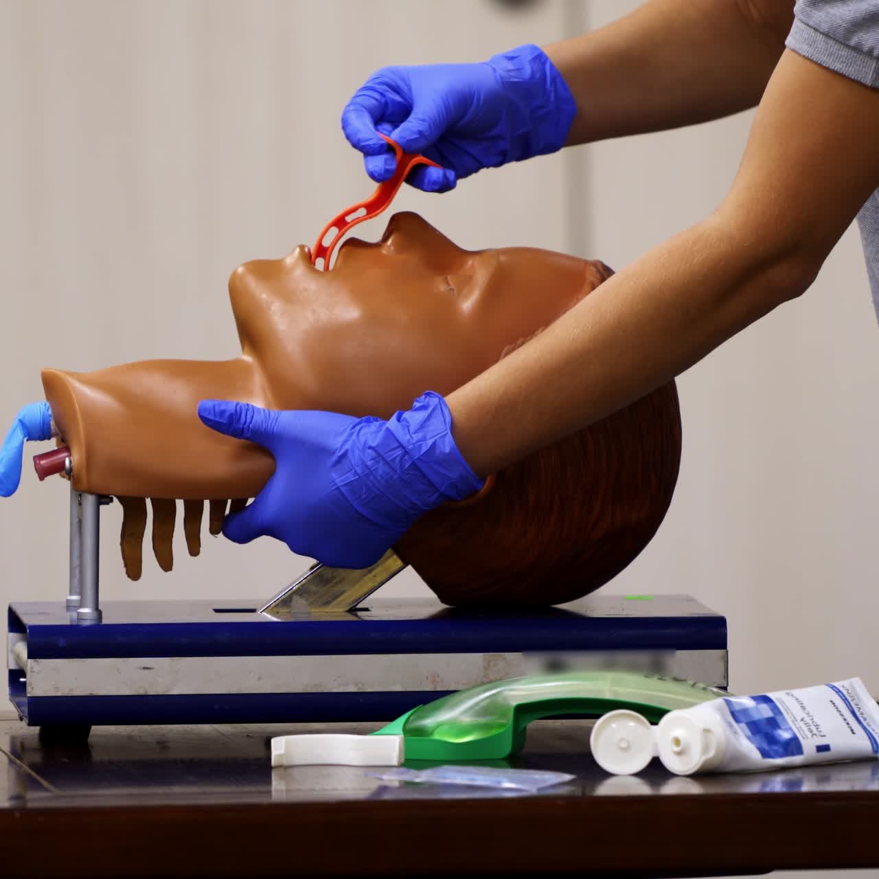 Emergency training for save life