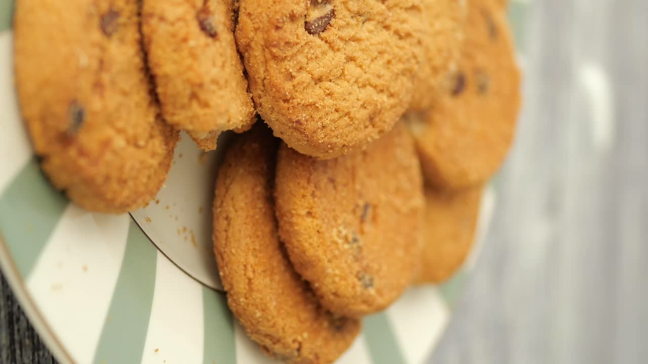 Delicious Chocolate Chip Cookies