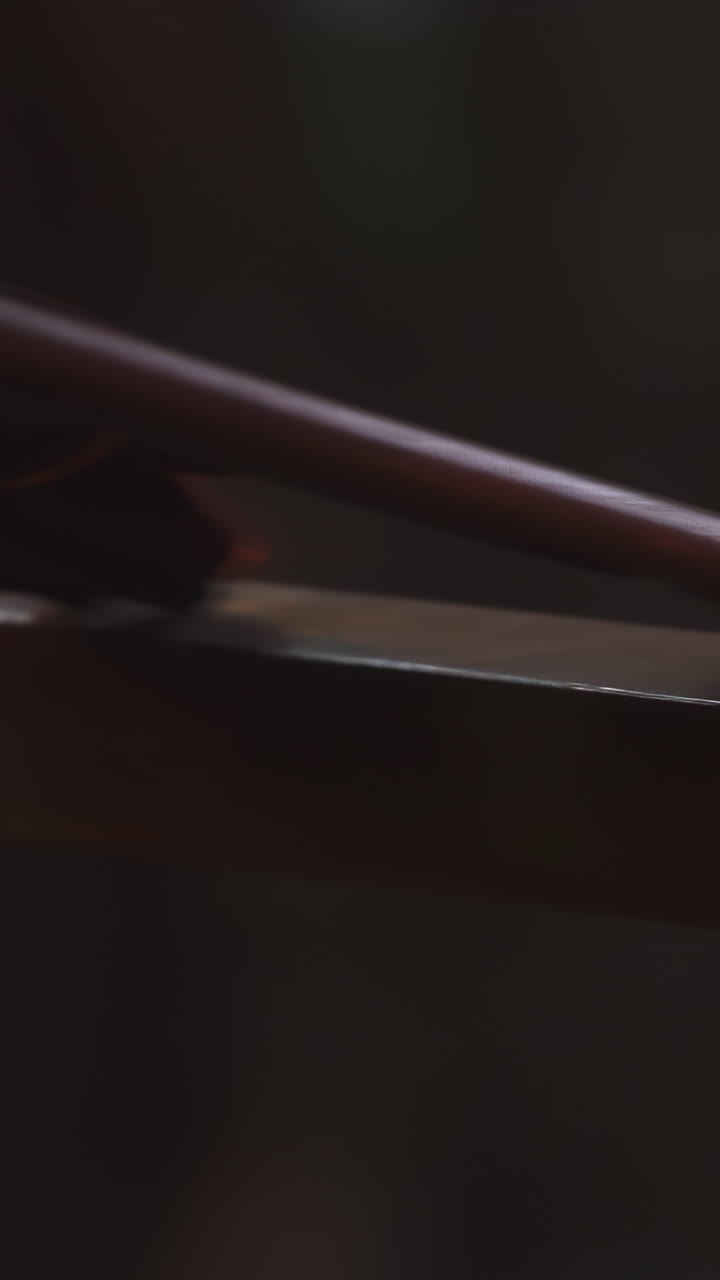 cocina y perfil de un hombre en la puesta de sol