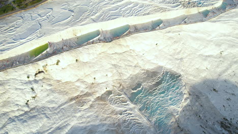 Tiro-De-Drone-De-Pamukkale,-Turquía