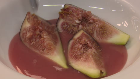 figs with red sauce