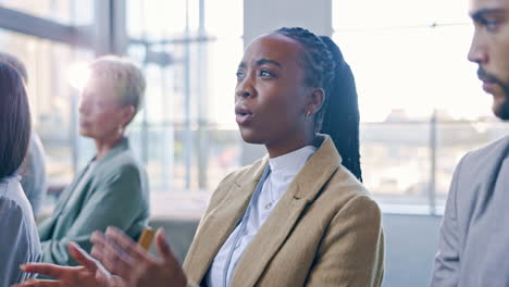 Negocios,-Mujer-Negra-Y-Personal-En-Un-Seminario.