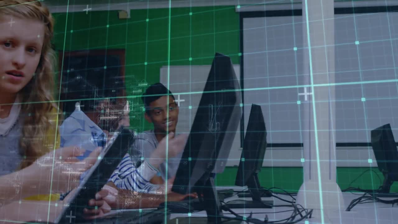 animación de la interfaz digital sobre un grupo diverso de personas