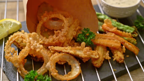 Frittiertes-Mischgemüse-Oder-Tempura