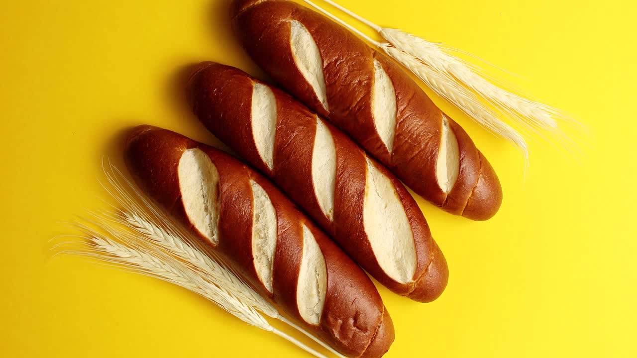밀 귀를 가진 황금 바게트