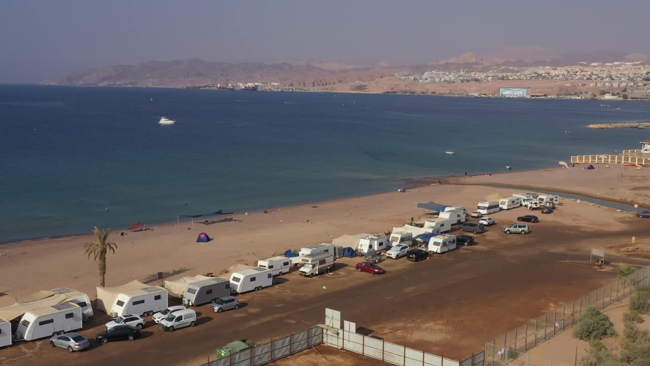 Estancias en furgoneta cámper en la playa HaDatiyim en Israel