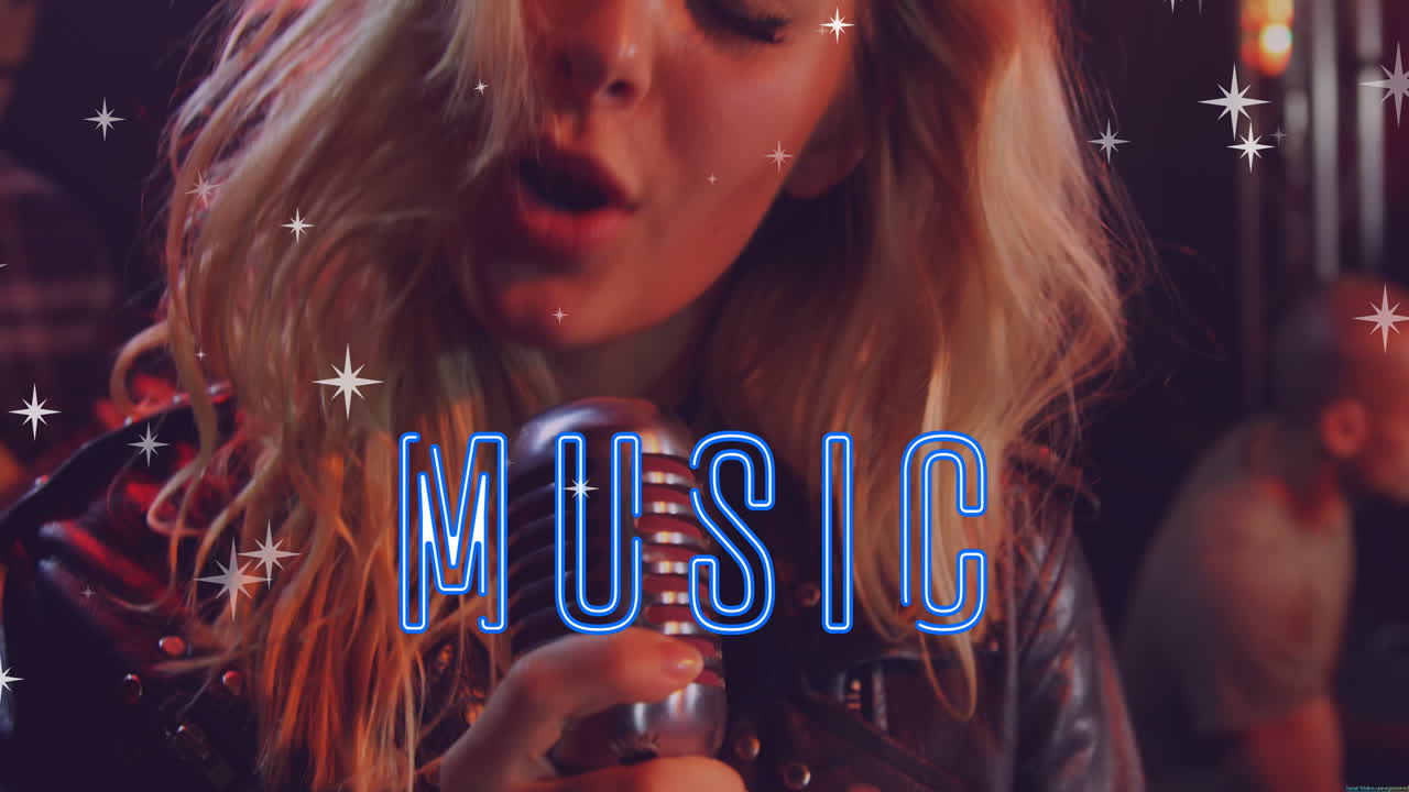 네온 음악 텍스트 배너와 스타 아이콘의 애니메이션 카우카스 여성 가수가 콘서트에서 노래합니다.