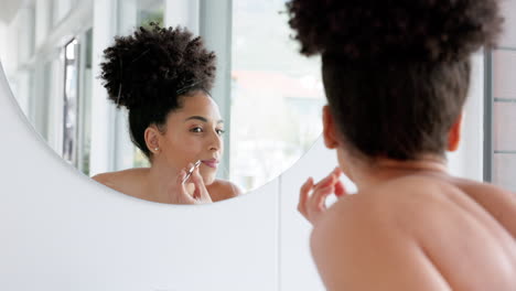 facial, depilación y mujer en un baño