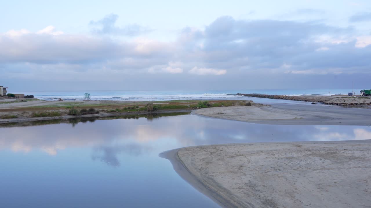 oceanside, california en una mañana nublada
