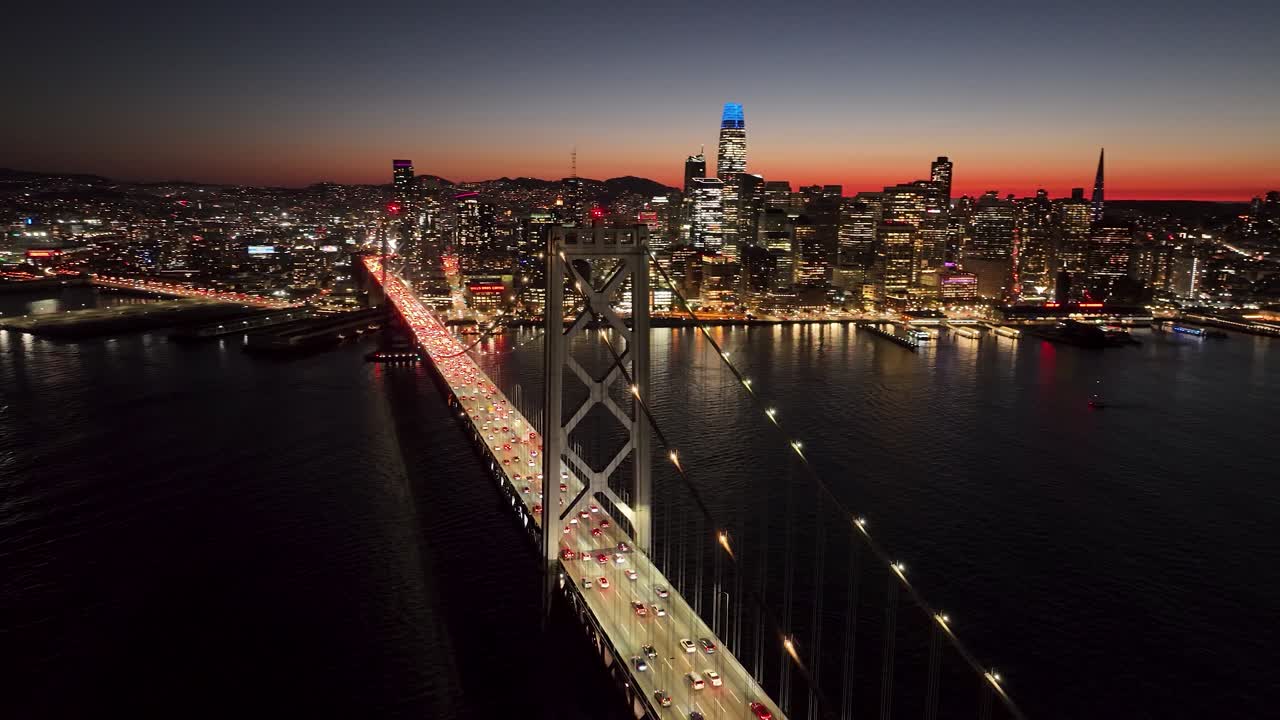 오클랜드 베이 브릿지 (oakland bay bridge) 에서 해가 지는 모습 (영어: sunset at oakland bay bridge)