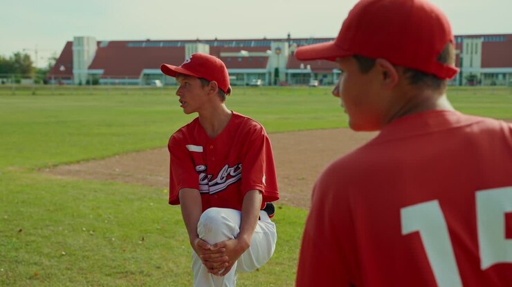 Squadra giovanile di baseball sul campo