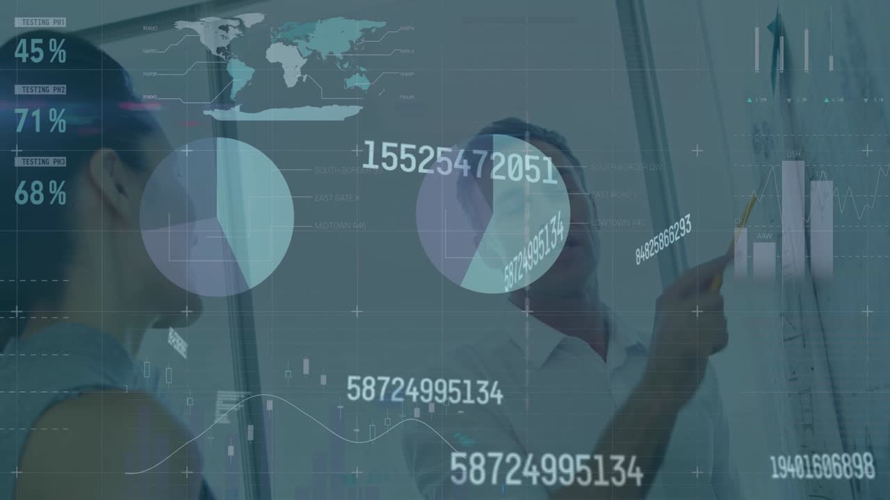 animación del procesamiento de datos financieros sobre colegas de oficina lluvia de ideas