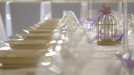 mesa decorada para una cena de boda 2