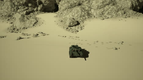 tanque militar en el desierto