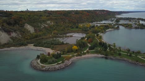 Aerial-view-of-the-Scarborough-Bluffs,-Canada,-located-in-Lake-Ontario