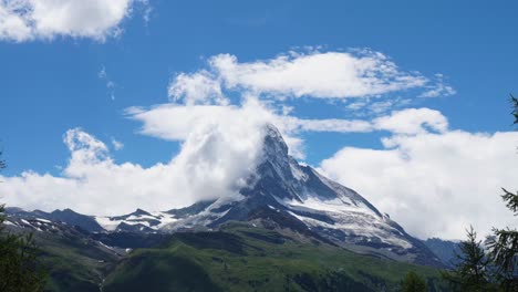 Timelapse-of-clouds-moving-around-the-Matterhorn-at-midday---Zermatt,-Switzerland