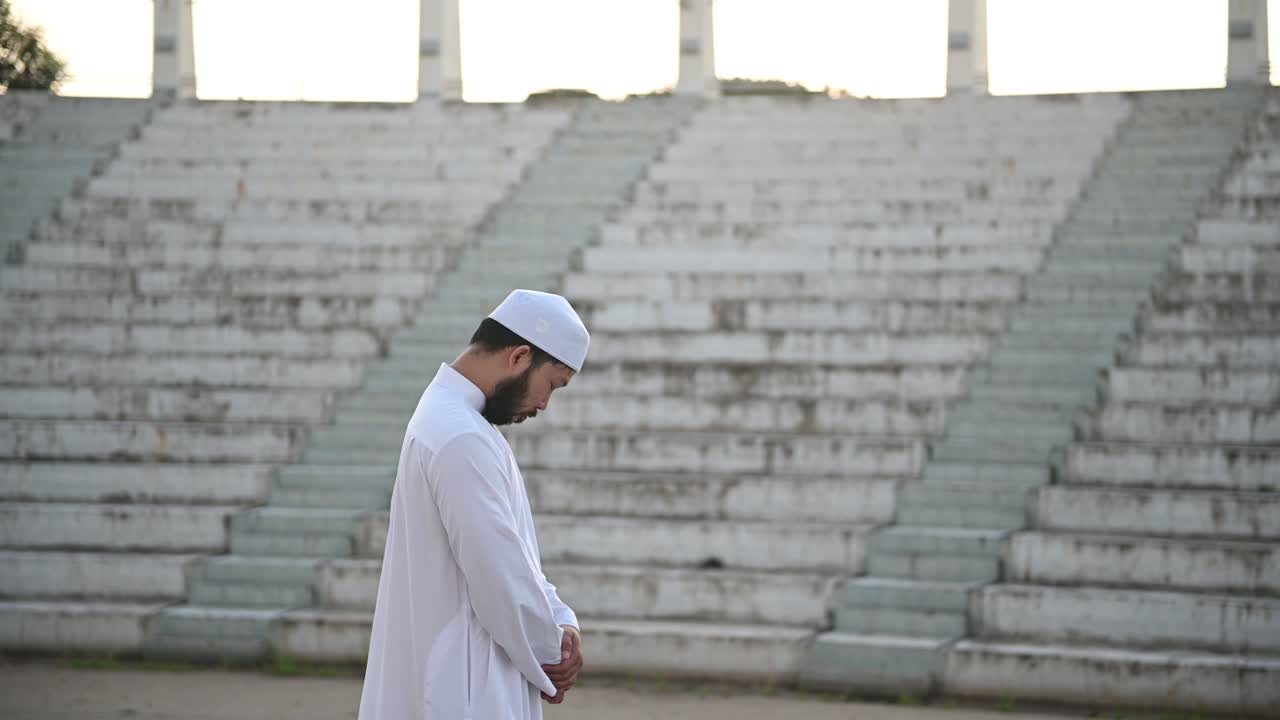 실루 젊은 아시아 무슬림