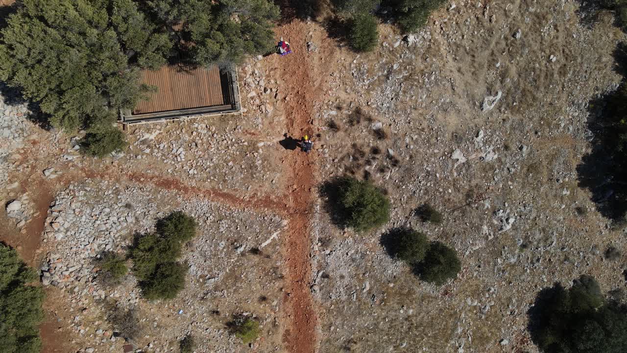 ruta de senderismo para montañeros