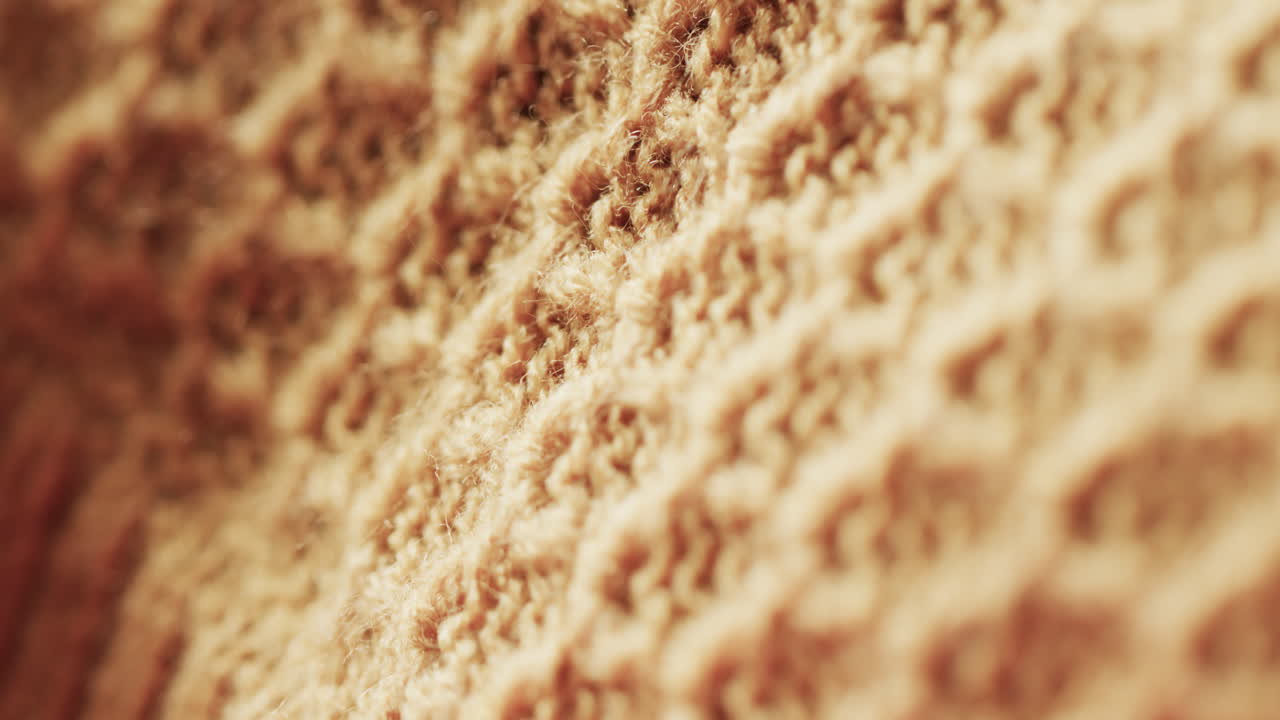 복사 공간과 함께 노란색 양털 크로 ⁇  천의 클로즈업의 마이크로 비디오