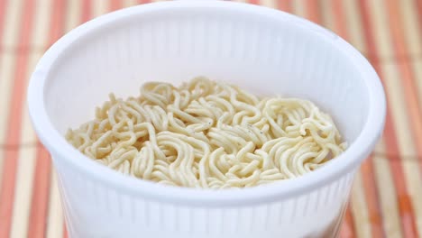 instant noodles in a cup