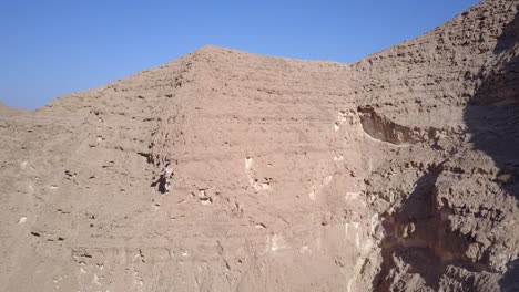 paisaje de montaña desértico