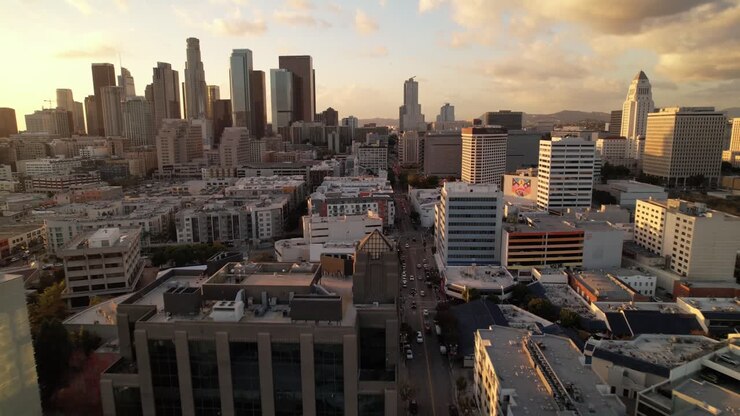 Skyline di Los Angeles al tramonto
