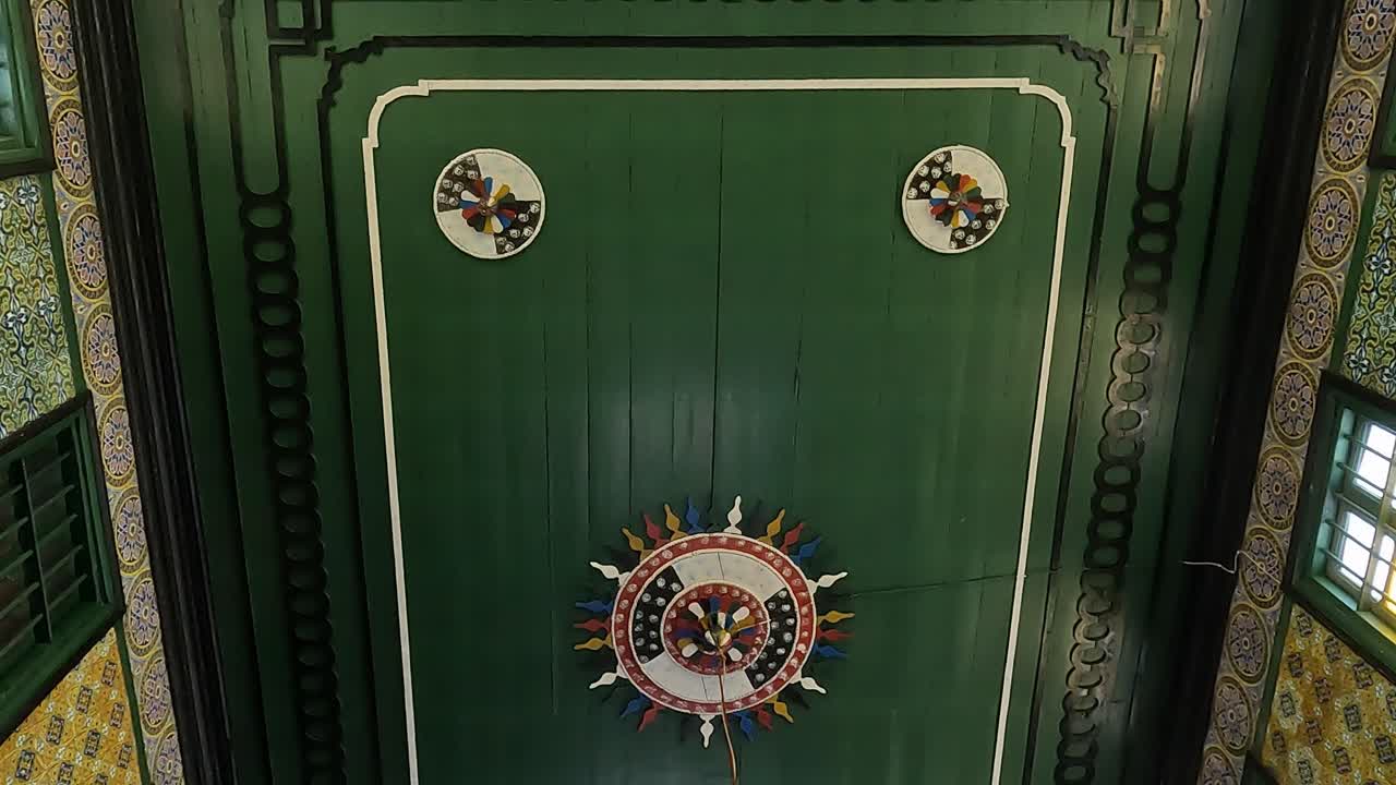 ⁇ 니지 의 드제르바 의 엘 그리바 유대인 회당 의 다채로운 천장