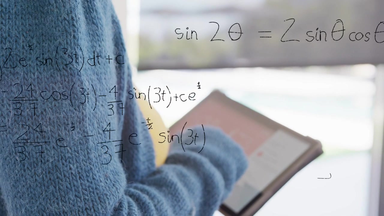Video verticale: Donna che tocca un tablet, sovrapposizioni che si diffondono, risolvendo equazioni mentre la telecamera si allontana.