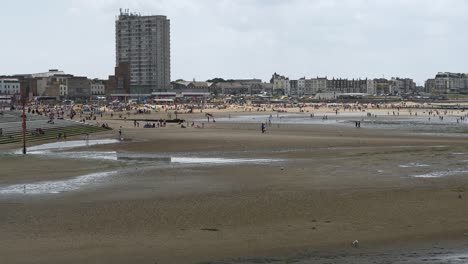 margate beach y kings steps durante la marea baja vistos desde harbour arm