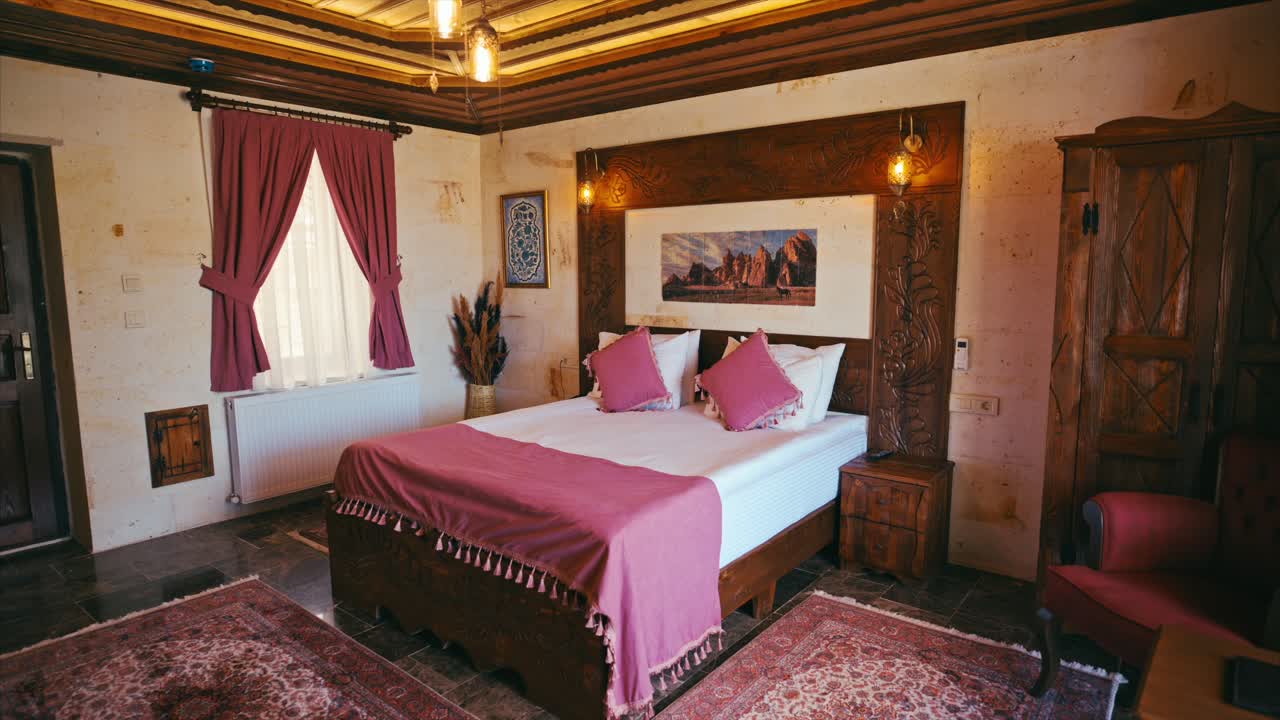Interior kamar hotel di Cappadocia. 4k.