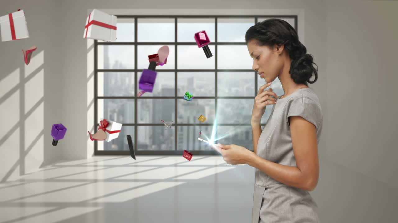 bonita morena con una tableta y haciendo compras electrónicas