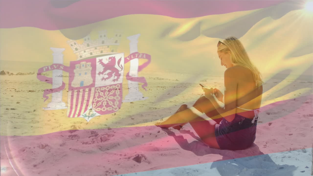 Duduk di pantai, wanita dengan overlay animasi bendera Spanyol di latar belakang